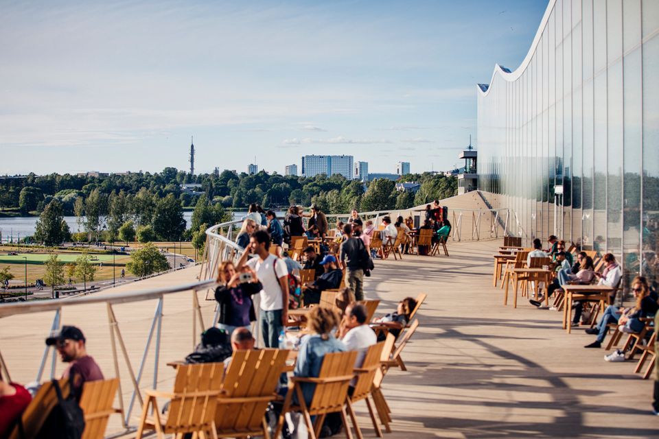 Kuvituskuva Helsingin keskustakirjasto Oodin terassilta.